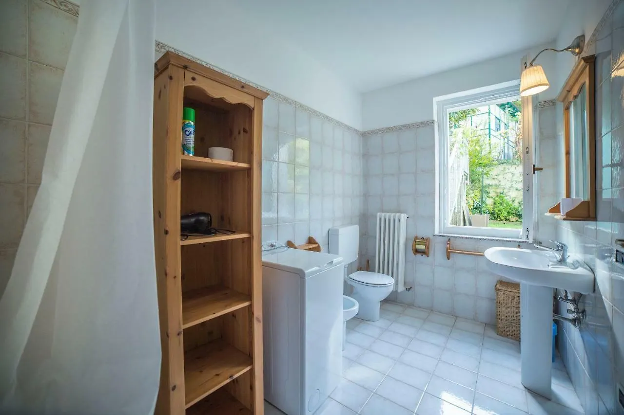 Casa Bertul Villa Lezzeno Holiday home
